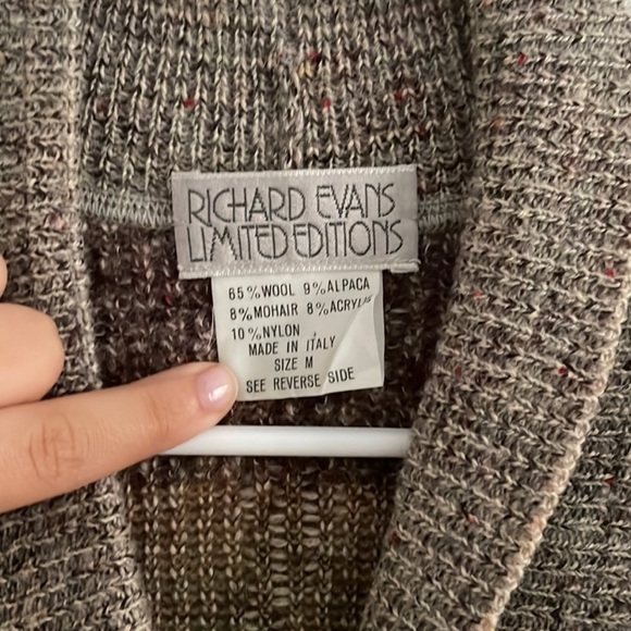 Vintage 80s Beige Patterned Sweater Vest - Picture 2 of 6